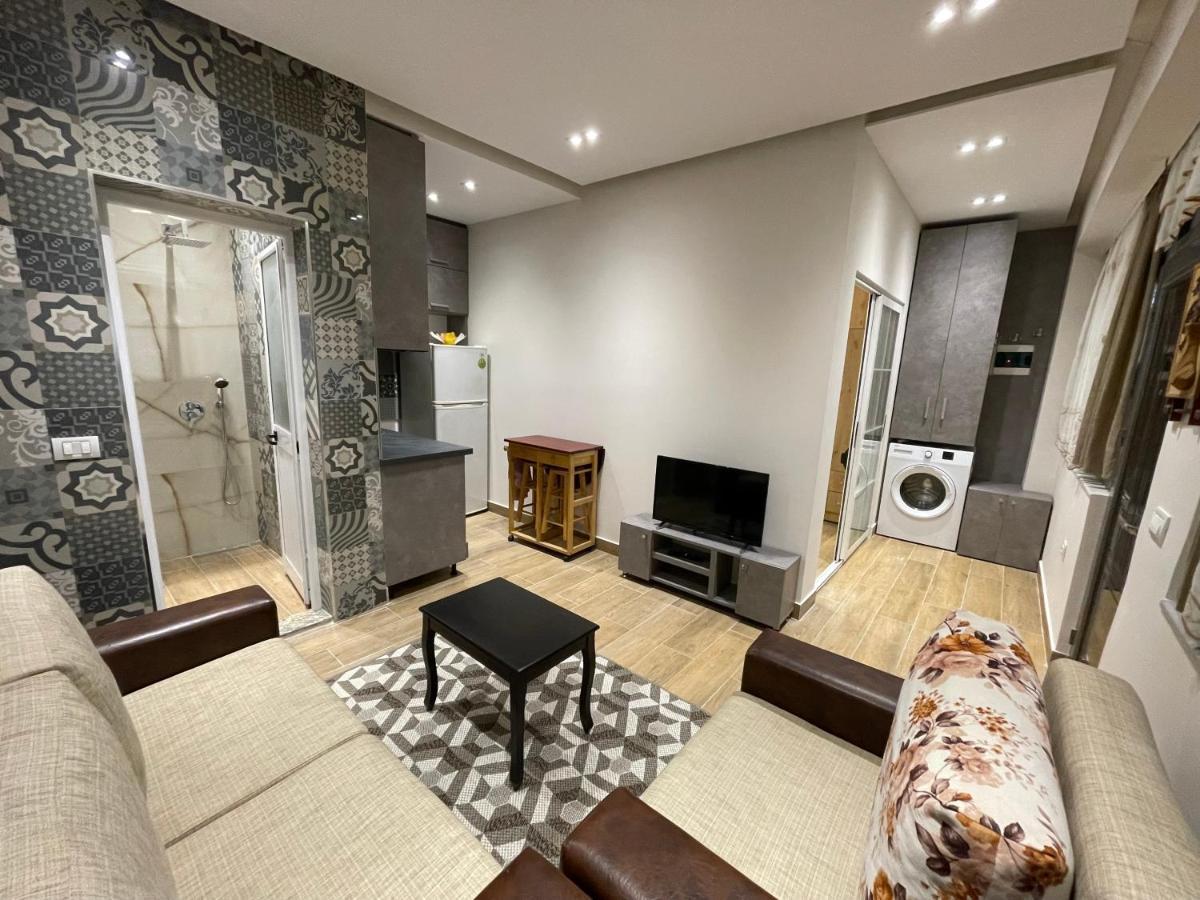 Modern 1 Bedroom City Apartment Tirana Exterior photo